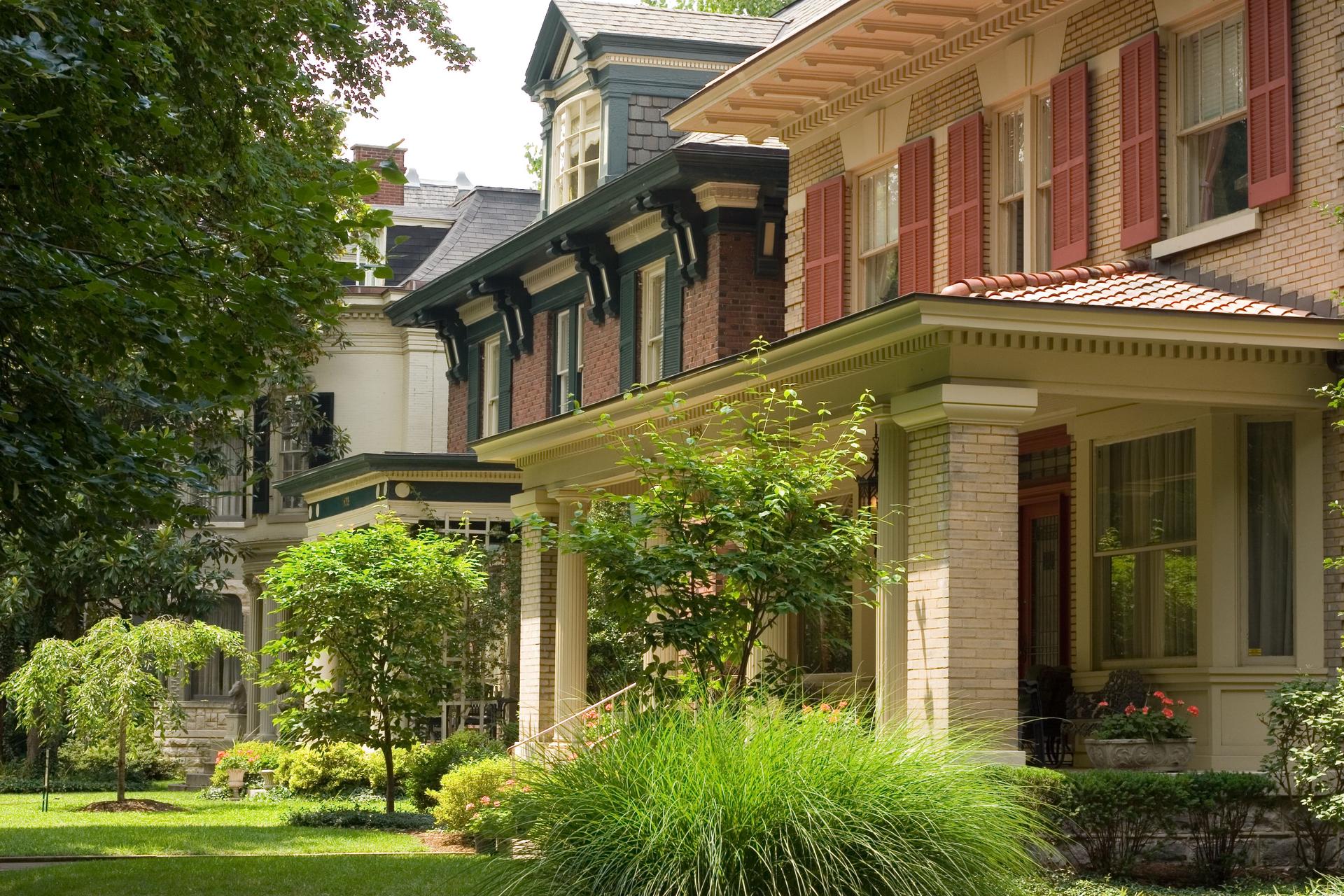 Large Urban Houses